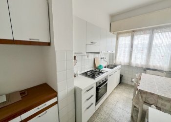 IMG_8643 (Grande) - Three-family Villa Massa - photo 8
