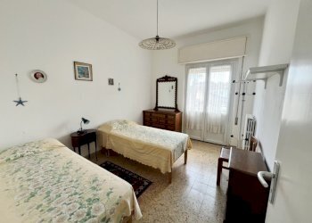 IMG_8644 (Grande) - Three-family Villa Massa - photo 13