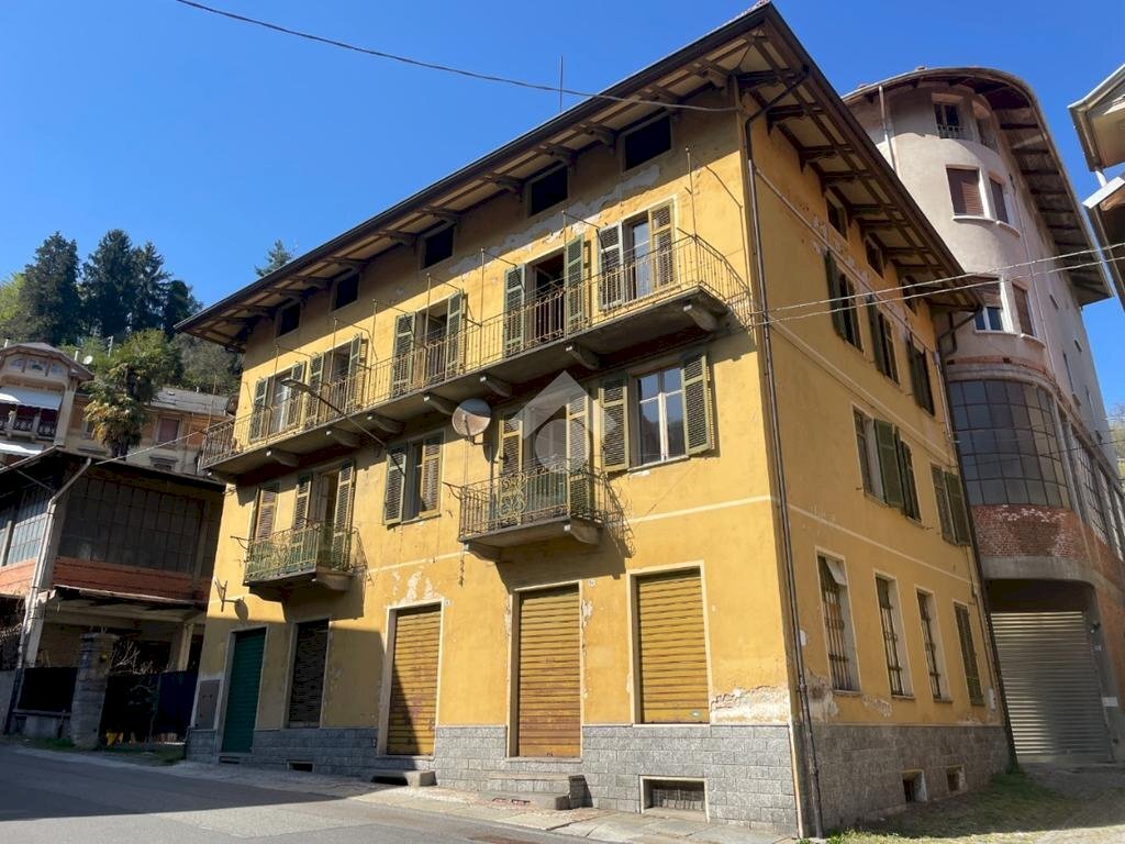 Stable - Palace Via roma, Valdilana - photo 1