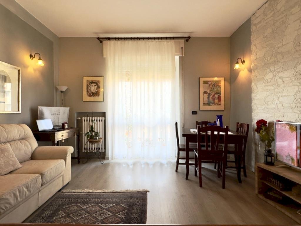Four-room apartment Viale della Rimembranza, Novi Ligure - photo 1