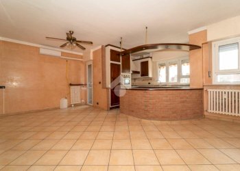 Four-room apartment Via Olevano, Grugliasco - photo 1