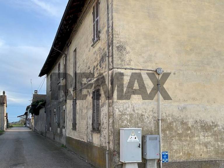 Edificio all\'aperto - Rustico Via Bosco
1, Langosco - foto 3