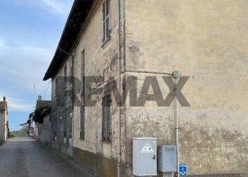 Edificio all\'aperto - Rustico Via Bosco
 
1, Langosco - foto 3
