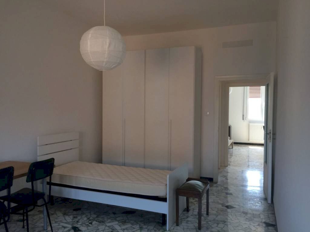 Camera da letto - Non-buildable land via Tommaso Salvini, Bologna (neighborhood San Donato) - photo 2