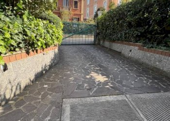 Giardino - Appartamento via Bruno Parisio, 28, Bologna (zona Murri) - foto 32