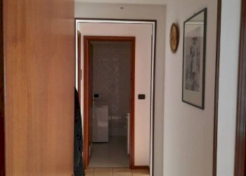 Corridoio - Appartamento via dei Giardini, 15, Bologna (zona Corticella) - foto 12