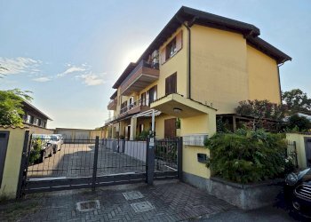 facciata - Three-room apartment via Cavallotti, Lodi - photo 49