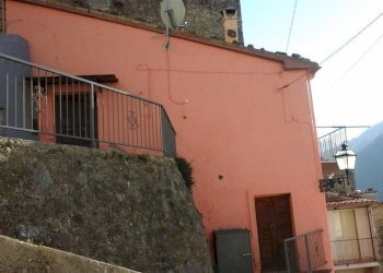 003.jpg - Porzione di casa Farindola - foto 4