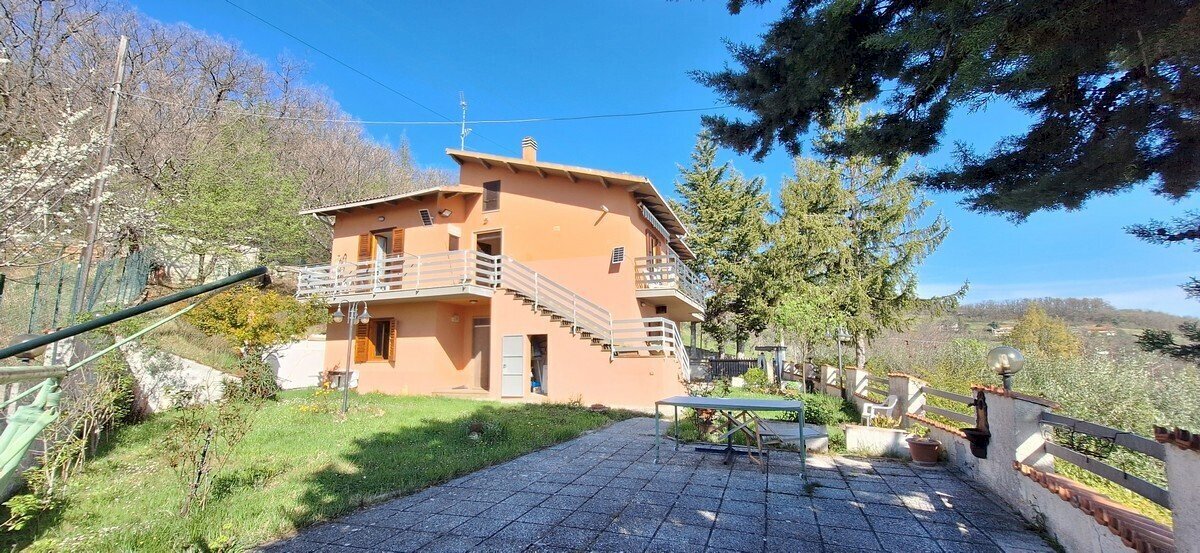 2.jpg - Casa indipendente Civitella Casanova - foto 2