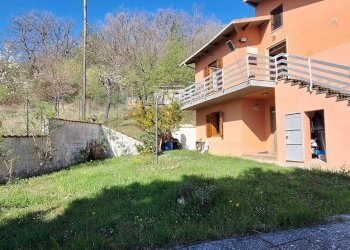 4.jpg - Casa indipendente Civitella Casanova - foto 4