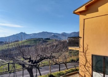 4.jpg - Casa indipendente Farindola - foto 4