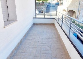 9.jpg - Four-room apartment Penne - photo 9