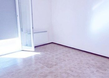 11.jpg - Four-room apartment Penne - photo 11