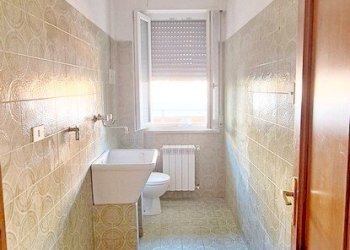 14.jpg - Four-room apartment Penne - photo 14