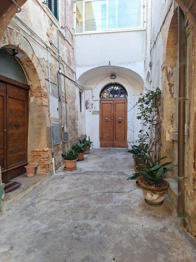2.jpg - Four-room apartment Penne - photo 2