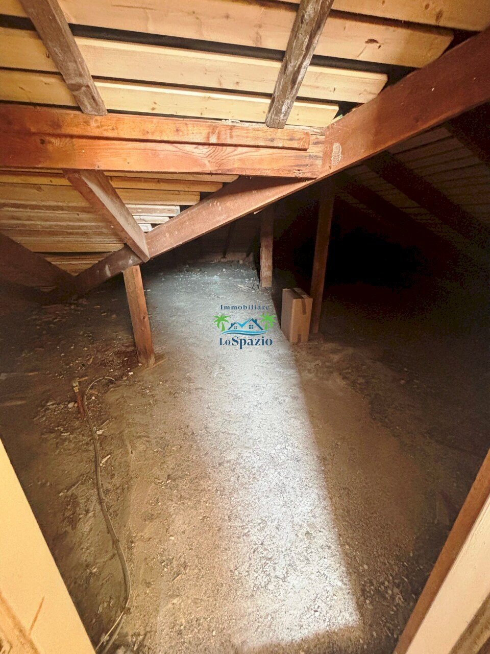 sottotetto.jpeg - Commercial Premises Via Cavour 27, Andora - photo 3
