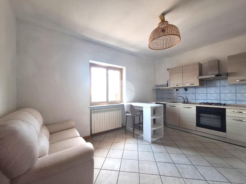 Two-room apartment Via Circonvallazione, Romano Canavese - photo 1