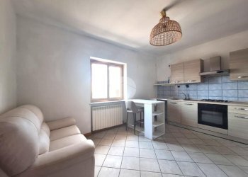 Two-room apartment Via Circonvallazione, Romano Canavese - photo 1
