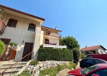 Quadrilocale Via largo castello, Castagnole Piemonte - foto 1