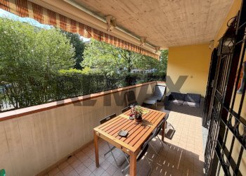 Balcone - Four-room apartment via Monte resegone
 
10, Agrate Brianza - photo 1