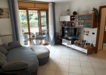 Soggiorno - Four-room apartment via Monte resegone
 
10, Agrate Brianza - photo 6
