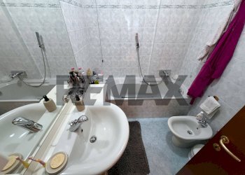 Bagno - Four-room apartment via Monte resegone
 
10, Agrate Brianza - photo 19
