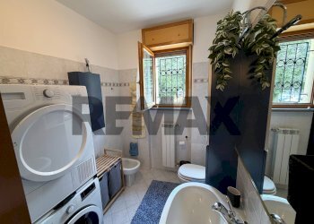 Bagno - Four-room apartment via Monte resegone
 
10, Agrate Brianza - photo 30