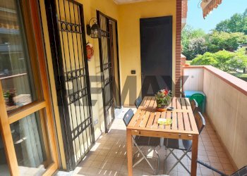 Balcone - Four-room apartment via Monte resegone
 
10, Agrate Brianza - photo 32