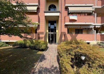 Edificio all\'aperto - Four-room apartment via Monte resegone
 
10, Agrate Brianza - photo 50