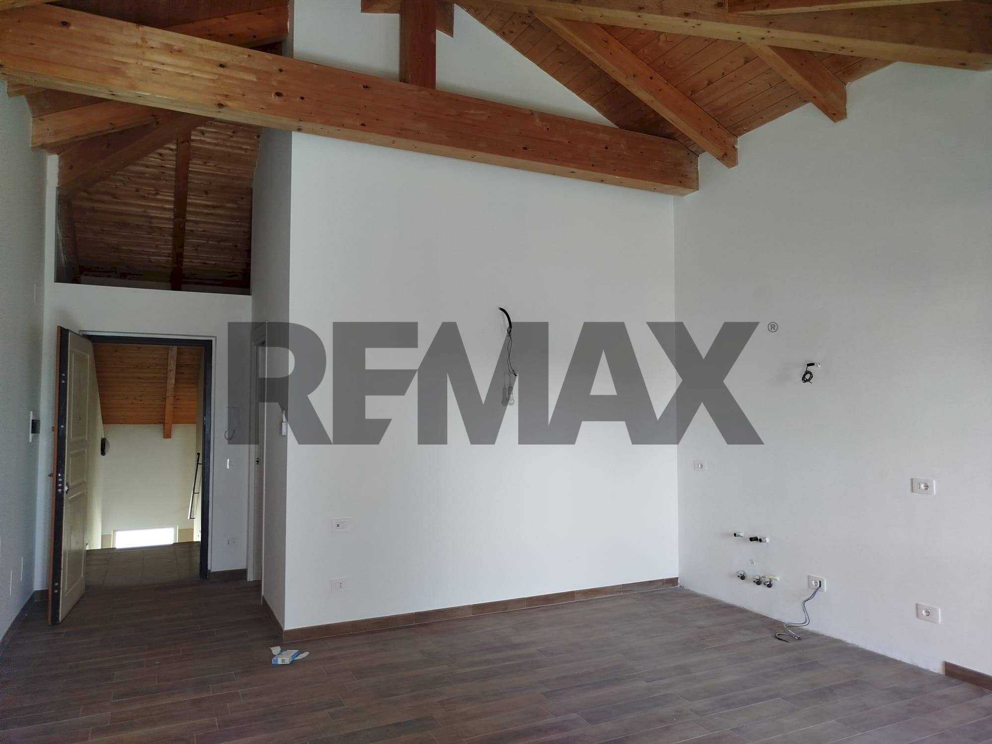 Stanza vuota - Attic via luigi cadorna
10/b, Senago - photo 3