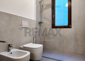 Bagno - Bilocale Via Luciano Manara
 
17, Milano - foto 21