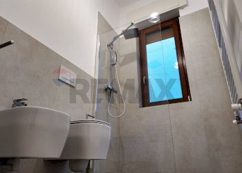 Bagno - Bilocale Via Luciano Manara
 
17, Milano - foto 22
