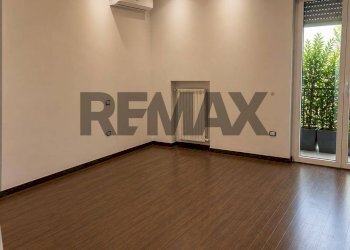 Stanza vuota - Three-room apartment Via Ospedale Di Venere
 
109, Bari - photo 4