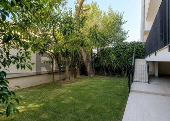 Giardino - Three-room apartment Via Ospedale Di Venere
 
109, Bari - photo 7