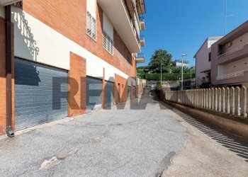 Edificio all\'aperto - Three-room apartment Via San Matteo
 
60, Monterotondo - photo 36