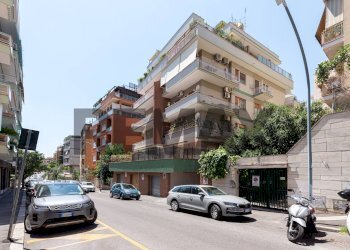 Edificio all\'aperto - Trilocale VIA ATTILIO FRIGGERI
82, Roma - foto 1