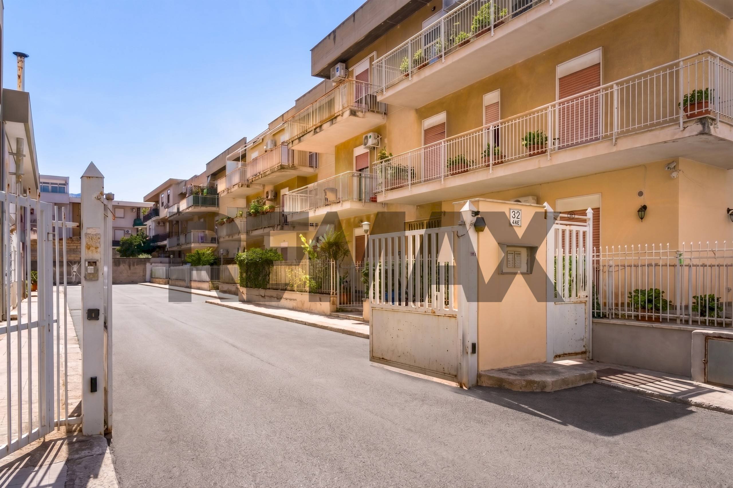 Edificio all\'aperto - Quadrilocale Via Buzzanca
 
32, Palermo - foto 1