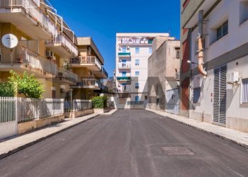 Edificio all\'aperto - Quadrilocale Via Buzzanca
 
32, Palermo - foto 14