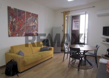 Sala da pranzo - Quadrilocale Via Ugo Bassi
 
24, Palermo - foto 1