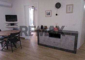 Sala da pranzo - Quadrilocale Via Ugo Bassi
 
24, Palermo - foto 11