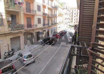 Edificio all\'aperto - Quadrilocale Via Ugo Bassi
 
24, Palermo - foto 15
