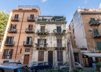 Edificio all\'aperto - Trilocale Via Isidoro La Lumia
 
79, Palermo - foto 5