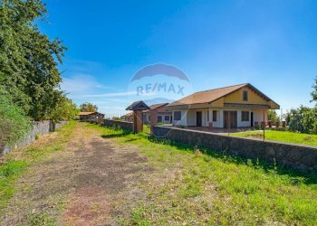 Casa all\'aperto - Villa Via Sandro Pertini
 
94, Viagrande - foto 4