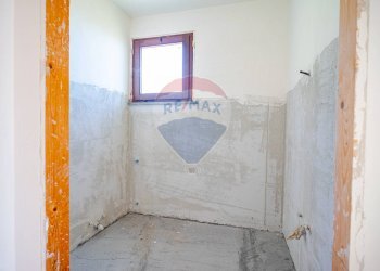 Stanza vuota - Villa Via Sandro Pertini
 
94, Viagrande - foto 12