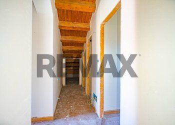 Hall / corridoio - Villa Via Sandro Pertini
 
94, Viagrande - photo 40