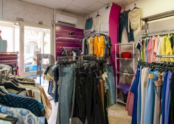 Cabina armadio - Negozio Corso Savoia
90, Acireale - foto 3