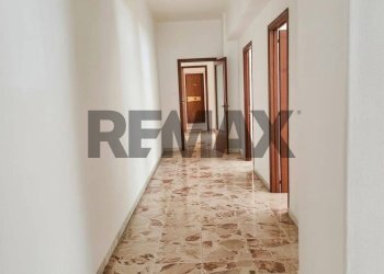 Hall / corridoio - Appartamento Via Cosenza
 
11, Catania - foto 1