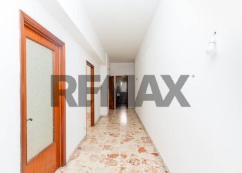 Hall / corridoio - Appartamento Via Cosenza
 
11, Catania - foto 8