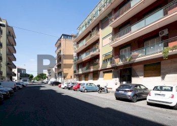 Edificio all\'aperto - Appartamento Via Cosenza
 
11, Catania - foto 37