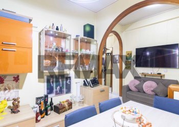 Sala da pranzo - Trilocale Corso Indipendenza
 
129, Catania - foto 6